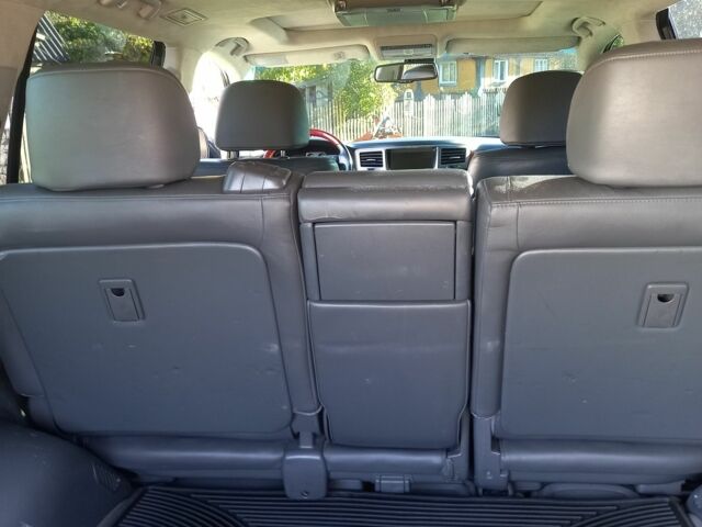 Черный Лексус ЛХ, объемом двигателя 0 л и пробегом 333 тыс. км за 27000 $, фото 4 на Automoto.ua