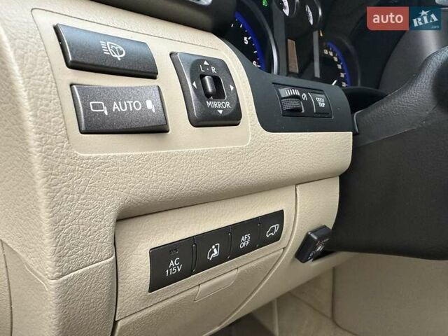 Чорний Лексус ЛХ, об'ємом двигуна 5.7 л та пробігом 230 тис. км за 23900 $, фото 31 на Automoto.ua