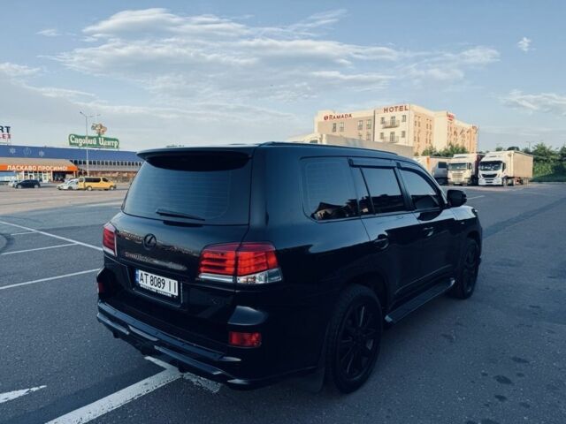 Черный Лексус ЛХ, объемом двигателя 5.7 л и пробегом 250 тыс. км за 27000 $, фото 4 на Automoto.ua