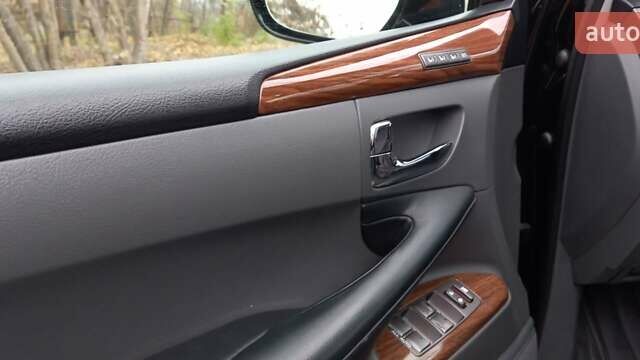 Черный Лексус ЛХ, объемом двигателя 5.66 л и пробегом 237 тыс. км за 31000 $, фото 7 на Automoto.ua