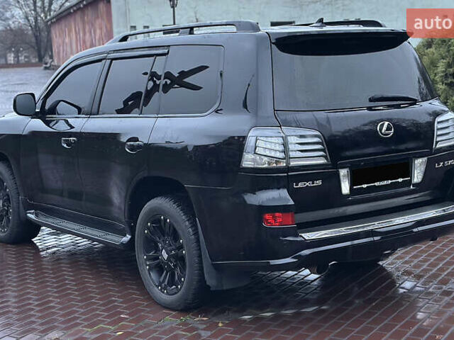 Чорний Лексус ЛХ, об'ємом двигуна 5.66 л та пробігом 262 тис. км за 18999 $, фото 14 на Automoto.ua