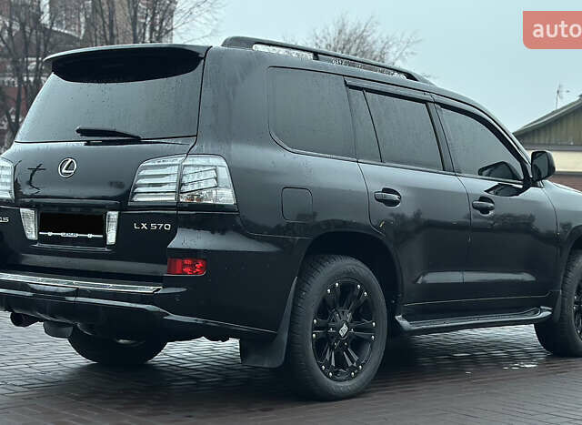 Черный Лексус ЛХ, объемом двигателя 5.66 л и пробегом 263 тыс. км за 19999 $, фото 7 на Automoto.ua