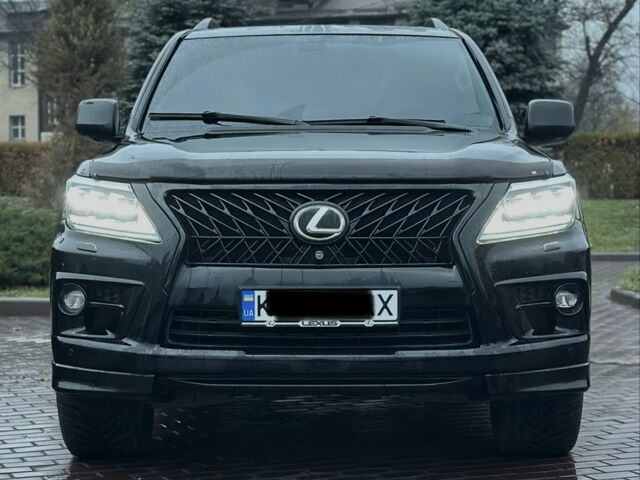 Чорний Лексус ЛХ, об'ємом двигуна 5.7 л та пробігом 262 тис. км за 19999 $, фото 1 на Automoto.ua