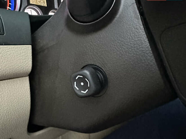 Черный Лексус ЛХ, объемом двигателя 5.66 л и пробегом 263 тыс. км за 19999 $, фото 45 на Automoto.ua