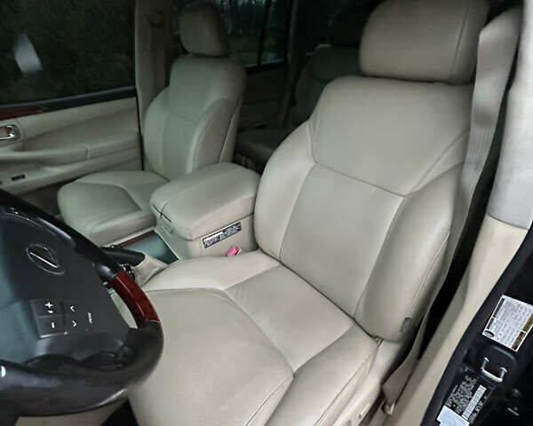 Чорний Лексус ЛХ, об'ємом двигуна 5.66 л та пробігом 262 тис. км за 18999 $, фото 28 на Automoto.ua