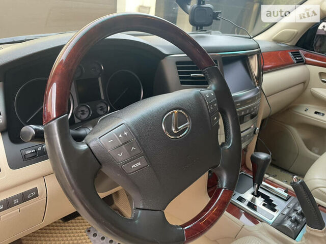 Чорний Лексус ЛХ, об'ємом двигуна 5.7 л та пробігом 172 тис. км за 25000 $, фото 7 на Automoto.ua