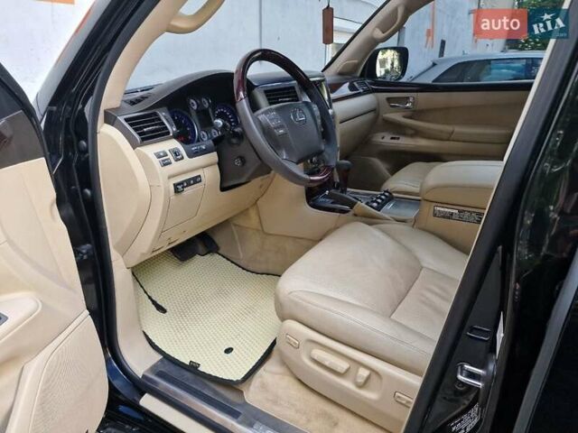 Черный Лексус ЛХ, объемом двигателя 5.66 л и пробегом 462 тыс. км за 21990 $, фото 36 на Automoto.ua
