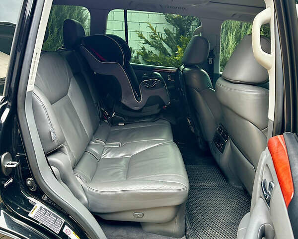 Черный Лексус ЛХ, объемом двигателя 5.66 л и пробегом 116 тыс. км за 32000 $, фото 16 на Automoto.ua