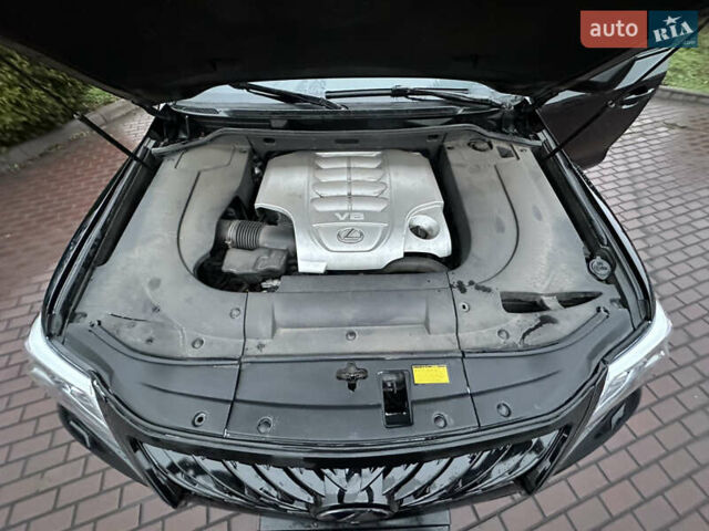 Черный Лексус ЛХ, объемом двигателя 5.66 л и пробегом 263 тыс. км за 19999 $, фото 58 на Automoto.ua
