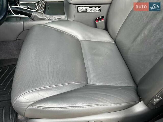 Черный Лексус ЛХ, объемом двигателя 5.66 л и пробегом 234 тыс. км за 34999 $, фото 17 на Automoto.ua