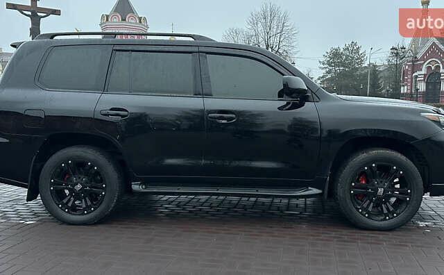 Черный Лексус ЛХ, объемом двигателя 5.66 л и пробегом 263 тыс. км за 19999 $, фото 6 на Automoto.ua