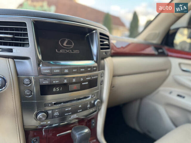 Чорний Лексус ЛХ, об'ємом двигуна 5.7 л та пробігом 233 тис. км за 21900 $, фото 33 на Automoto.ua