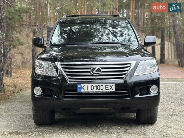 Черный Лексус ЛХ, объемом двигателя 5.7 л и пробегом 325 тыс. км за 23900 $, фото 1 на Automoto.ua