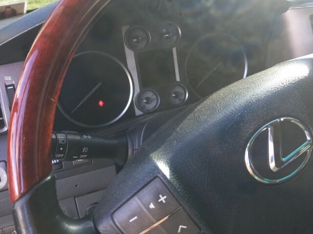 Черный Лексус ЛХ, объемом двигателя 0 л и пробегом 333 тыс. км за 27000 $, фото 1 на Automoto.ua