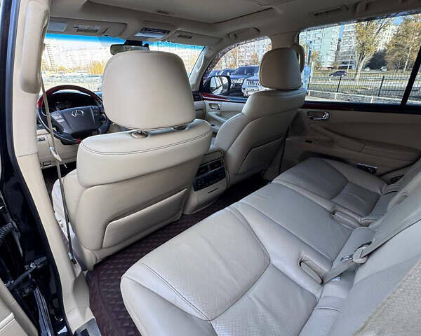 Черный Лексус ЛХ, объемом двигателя 5.66 л и пробегом 200 тыс. км за 25999 $, фото 23 на Automoto.ua