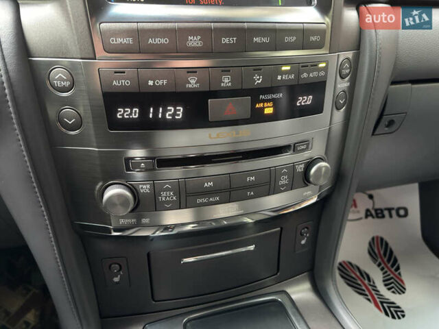 Черный Лексус ЛХ, объемом двигателя 5.7 л и пробегом 325 тыс. км за 23900 $, фото 15 на Automoto.ua