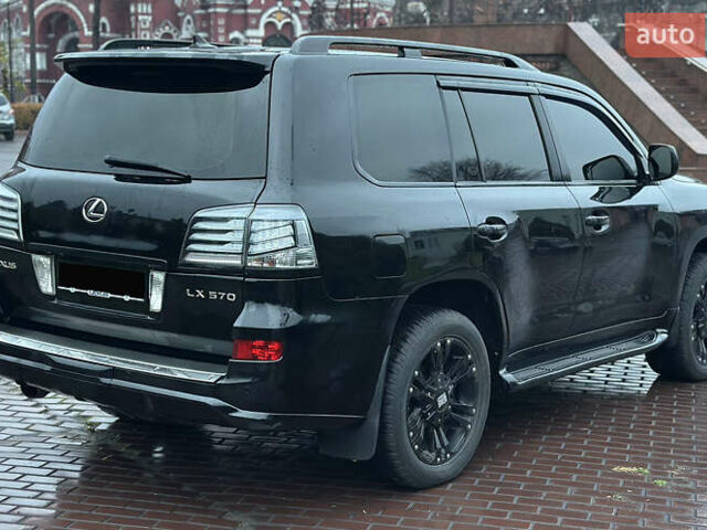 Чорний Лексус ЛХ, об'ємом двигуна 5.66 л та пробігом 262 тис. км за 18999 $, фото 11 на Automoto.ua