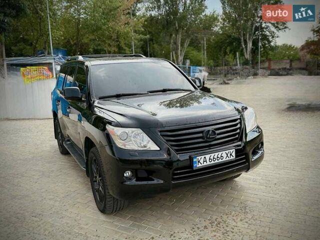 Черный Лексус ЛХ, объемом двигателя 5.7 л и пробегом 220 тыс. км за 27500 $, фото 9 на Automoto.ua