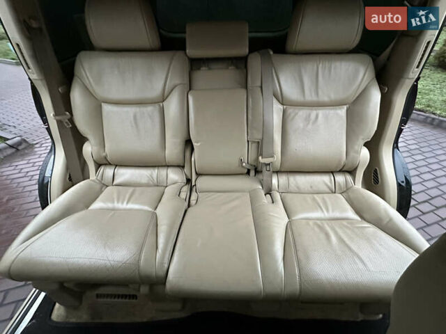 Черный Лексус ЛХ, объемом двигателя 5.66 л и пробегом 263 тыс. км за 19999 $, фото 30 на Automoto.ua