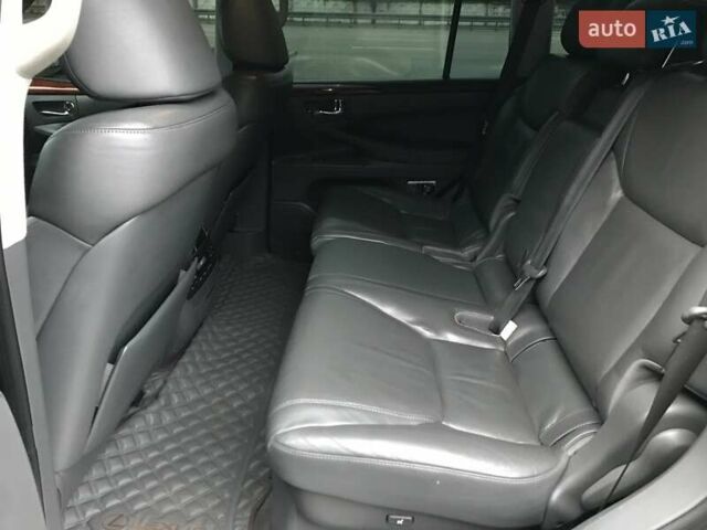 Черный Лексус ЛХ, объемом двигателя 5.66 л и пробегом 216 тыс. км за 24500 $, фото 10 на Automoto.ua