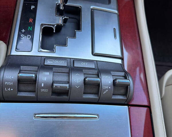 Черный Лексус ЛХ, объемом двигателя 5.66 л и пробегом 200 тыс. км за 25999 $, фото 21 на Automoto.ua