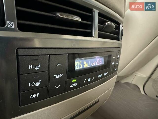 Чорний Лексус ЛХ, об'ємом двигуна 5.7 л та пробігом 230 тис. км за 23900 $, фото 51 на Automoto.ua