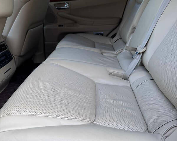 Черный Лексус ЛХ, объемом двигателя 5.66 л и пробегом 200 тыс. км за 25999 $, фото 25 на Automoto.ua