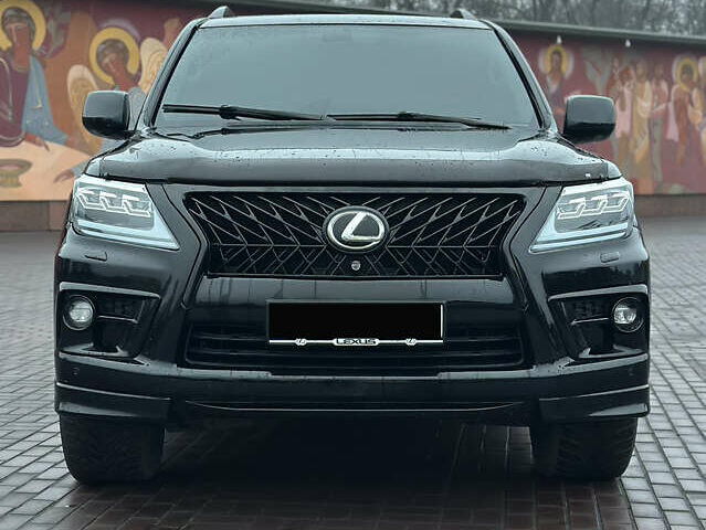 Черный Лексус ЛХ, объемом двигателя 5.66 л и пробегом 263 тыс. км за 19999 $, фото 2 на Automoto.ua