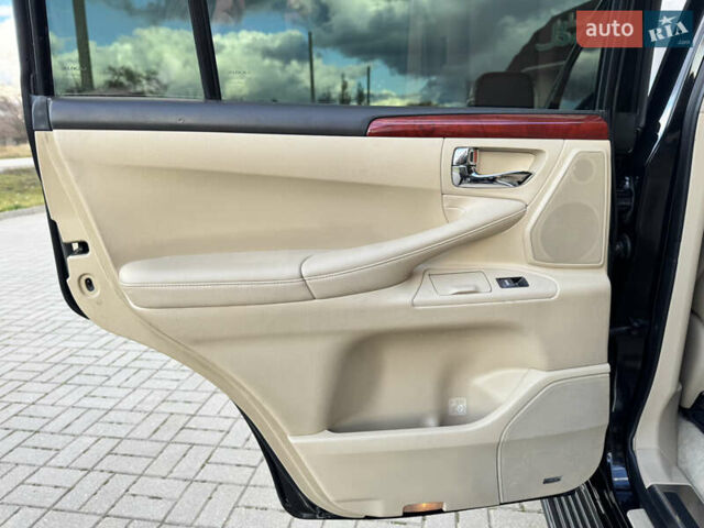 Чорний Лексус ЛХ, об'ємом двигуна 5.7 л та пробігом 233 тис. км за 21900 $, фото 18 на Automoto.ua