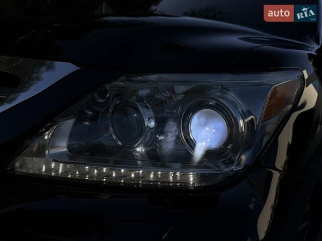 Черный Лексус ЛХ, объемом двигателя 5.7 л и пробегом 297 тыс. км за 26500 $, фото 23 на Automoto.ua