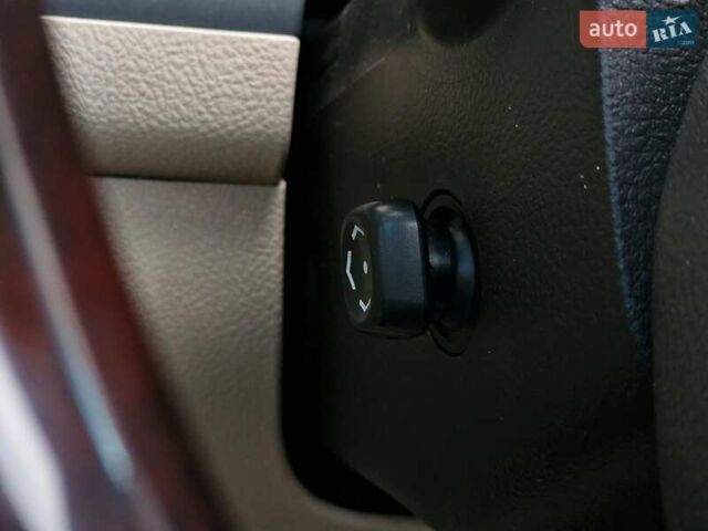 Черный Лексус ЛХ, объемом двигателя 5.66 л и пробегом 462 тыс. км за 21990 $, фото 60 на Automoto.ua