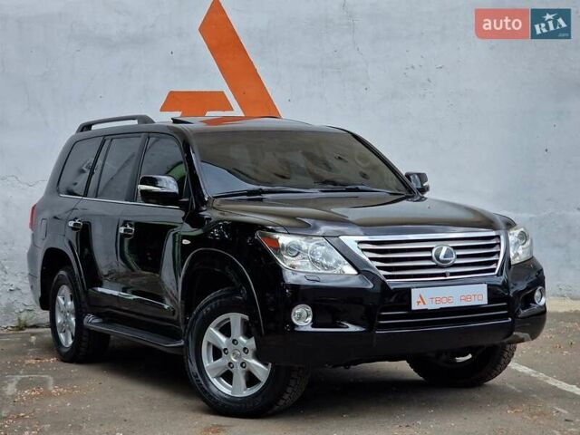 Черный Лексус ЛХ, объемом двигателя 5.66 л и пробегом 462 тыс. км за 21990 $, фото 6 на Automoto.ua