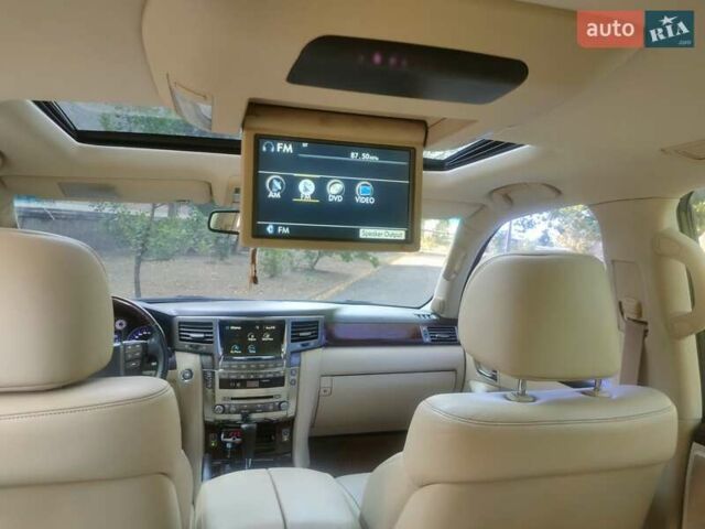 Черный Лексус ЛХ, объемом двигателя 5.66 л и пробегом 275 тыс. км за 21900 $, фото 15 на Automoto.ua