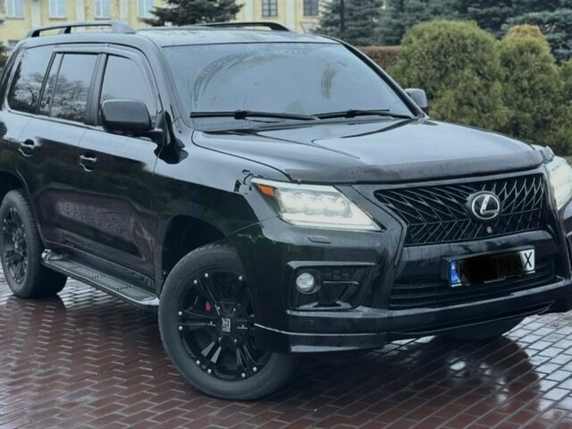Чорний Лексус ЛХ, об'ємом двигуна 5.7 л та пробігом 262 тис. км за 19999 $, фото 2 на Automoto.ua