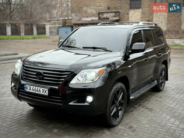 Черный Лексус ЛХ, объемом двигателя 5.7 л и пробегом 220 тыс. км за 28500 $, фото 15 на Automoto.ua