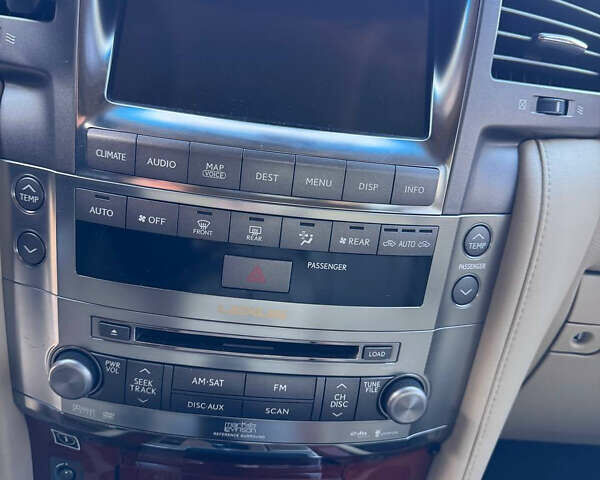 Черный Лексус ЛХ, объемом двигателя 5.66 л и пробегом 200 тыс. км за 25999 $, фото 22 на Automoto.ua