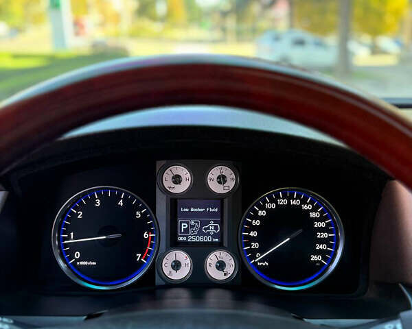 Чорний Лексус ЛХ, об'ємом двигуна 5.66 л та пробігом 250 тис. км за 24999 $, фото 9 на Automoto.ua