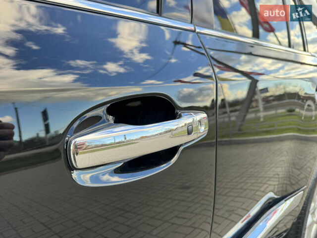 Чорний Лексус ЛХ, об'ємом двигуна 5.7 л та пробігом 233 тис. км за 21900 $, фото 10 на Automoto.ua