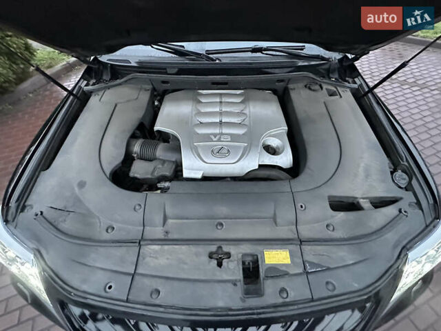 Чорний Лексус ЛХ, об'ємом двигуна 5.66 л та пробігом 262 тис. км за 18999 $, фото 51 на Automoto.ua