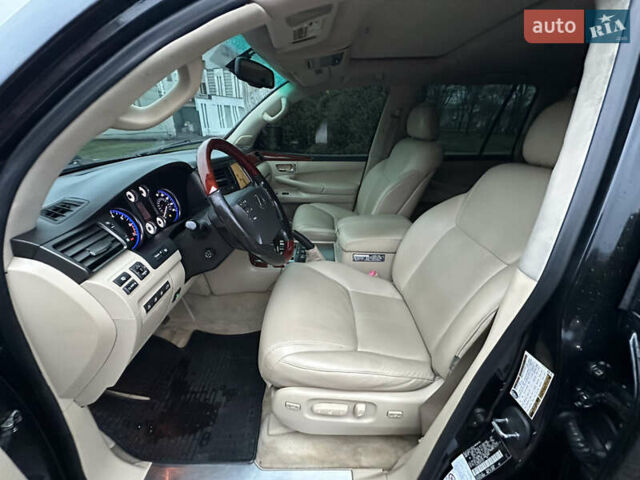 Чорний Лексус ЛХ, об'ємом двигуна 5.66 л та пробігом 262 тис. км за 18999 $, фото 17 на Automoto.ua