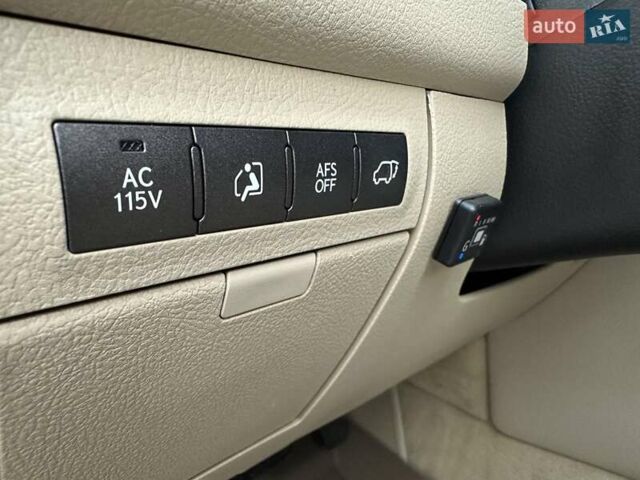 Чорний Лексус ЛХ, об'ємом двигуна 5.7 л та пробігом 230 тис. км за 23900 $, фото 32 на Automoto.ua