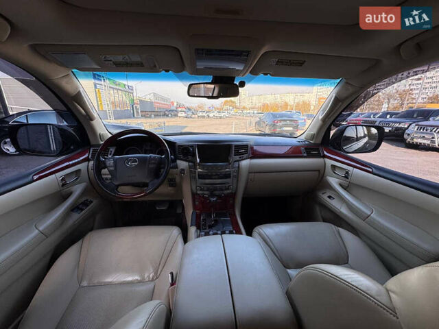 Черный Лексус ЛХ, объемом двигателя 5.66 л и пробегом 200 тыс. км за 25999 $, фото 35 на Automoto.ua