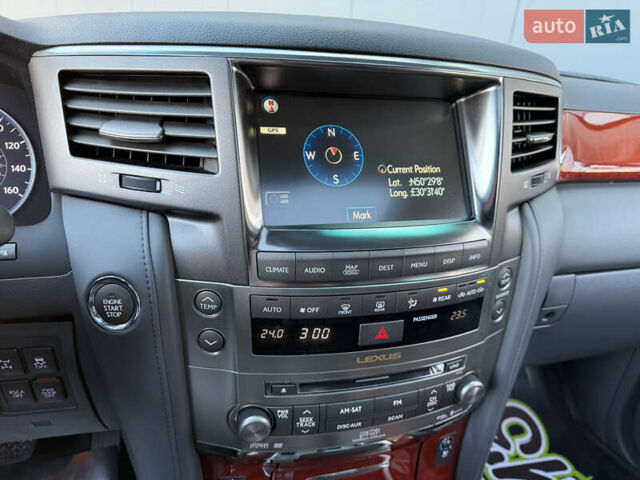 Черный Лексус ЛХ, объемом двигателя 5.69 л и пробегом 160 тыс. км за 26990 $, фото 49 на Automoto.ua