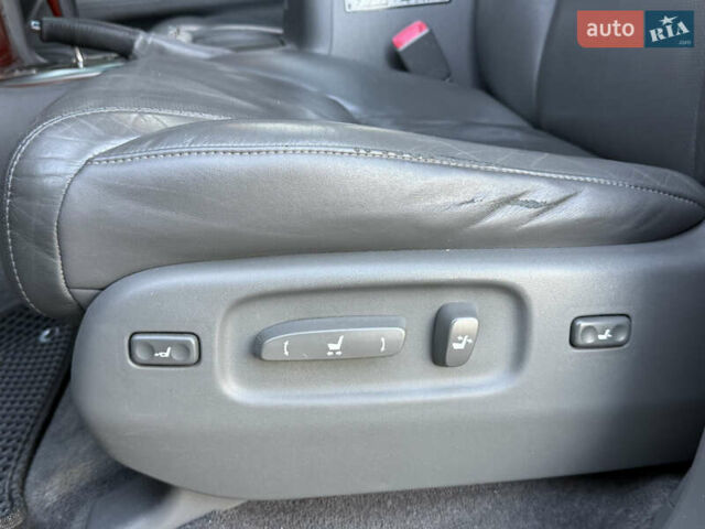 Черный Лексус ЛХ, объемом двигателя 5.7 л и пробегом 252 тыс. км за 25999 $, фото 75 на Automoto.ua