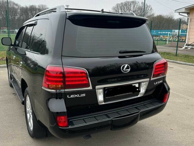 Чорний Лексус ЛХ, об'ємом двигуна 5.7 л та пробігом 74 тис. км за 39400 $, фото 5 на Automoto.ua