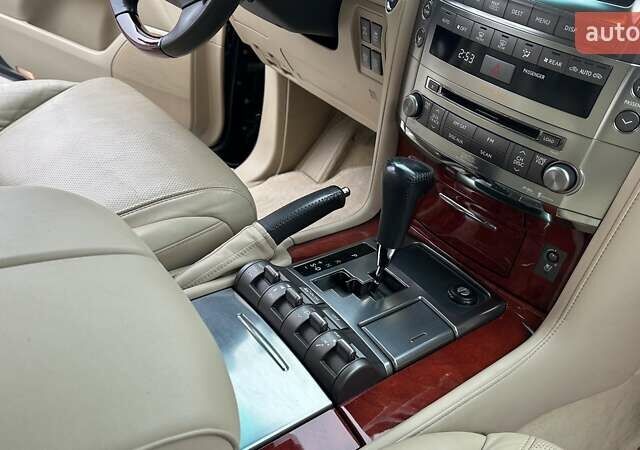 Чорний Лексус ЛХ, об'ємом двигуна 5.66 л та пробігом 74 тис. км за 39400 $, фото 27 на Automoto.ua