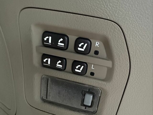 Чорний Лексус ЛХ, об'ємом двигуна 5.7 л та пробігом 262 тис. км за 19999 $, фото 18 на Automoto.ua