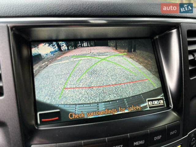 Черный Лексус ЛХ, объемом двигателя 5.7 л и пробегом 325 тыс. км за 23900 $, фото 13 на Automoto.ua