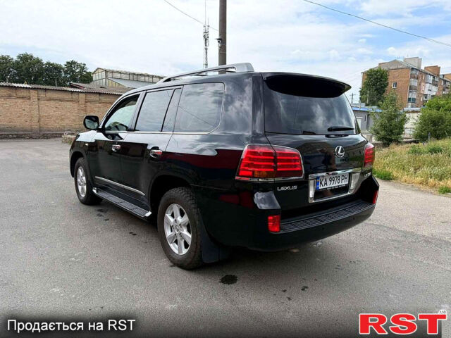 Черный Лексус ЛХ, объемом двигателя 5.7 л и пробегом 107 тыс. км за 33600 $, фото 2 на Automoto.ua