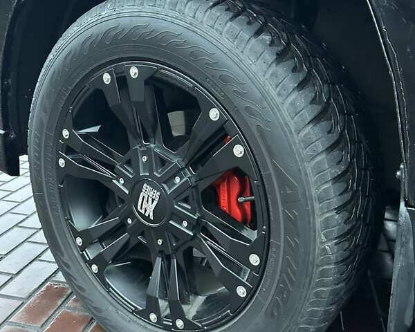 Чорний Лексус ЛХ, об'ємом двигуна 5.66 л та пробігом 262 тис. км за 18999 $, фото 50 на Automoto.ua